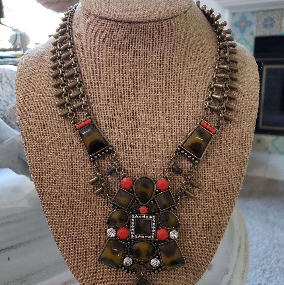 Silpada K&R Sahara Sun statement necklace. NWOT